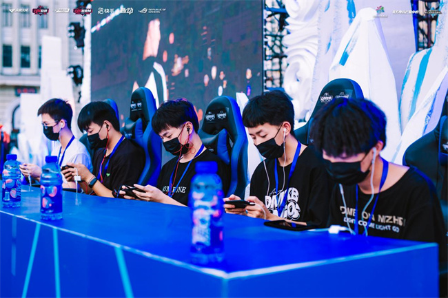 队协作与心 队协作与心