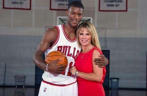 胸肌发达 胸肌发达