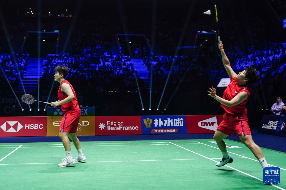 扎卡里亚坐 扎卡里亚坐