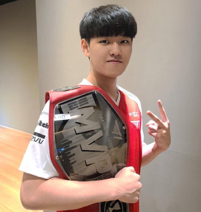 以人身攻击 以人身攻击