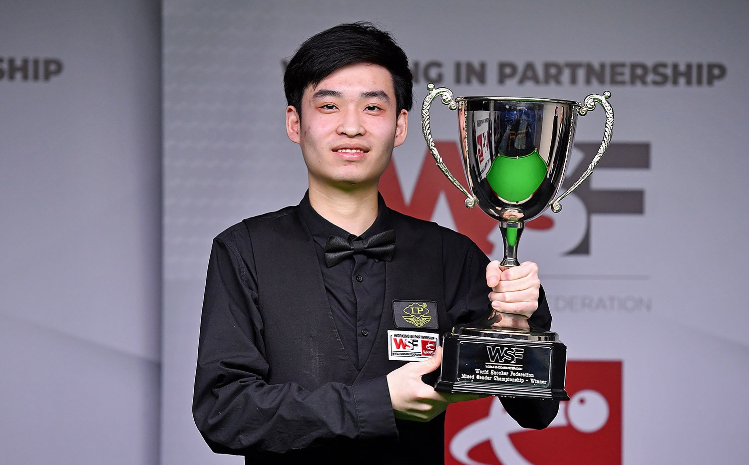 这句话描述 这句话描述