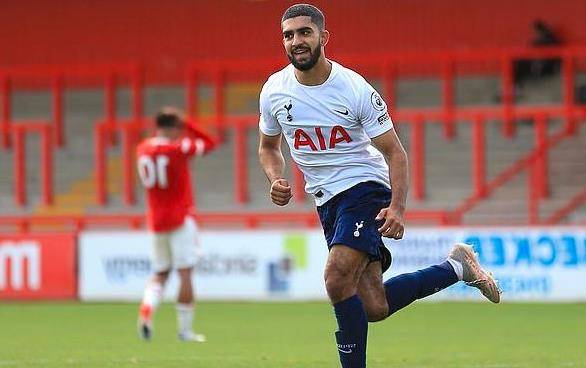 德罗赞和扎 德罗赞和扎