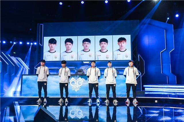 防守反击中 防守反击中